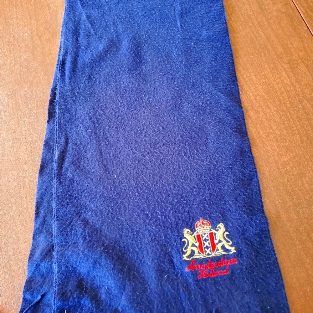 Amsterdam Holland scarf with coat of arms